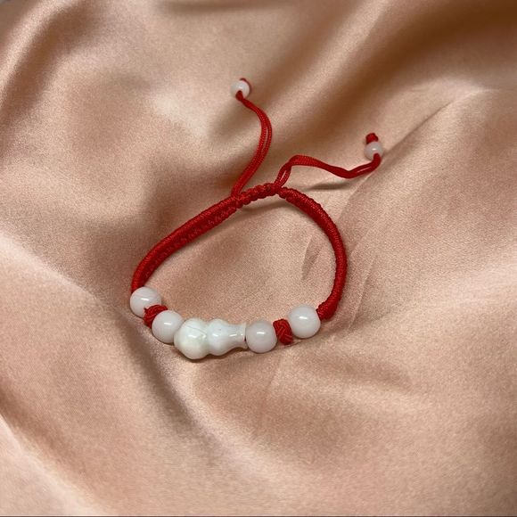 Natural Myanmar Jade Braided Bead Bracelets, Red String Bracelets - Picture 1 of 4